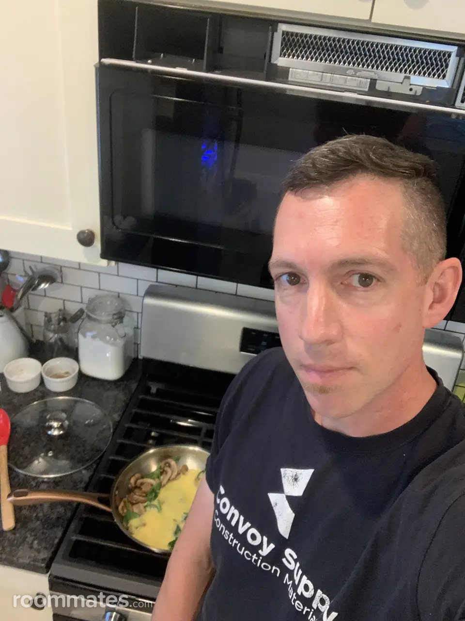 Profile photo 8 of 8