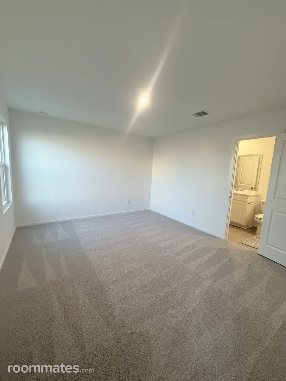 Profile photo 6 of 8