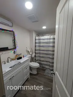 Room for rent in Kelso, WA $700, house