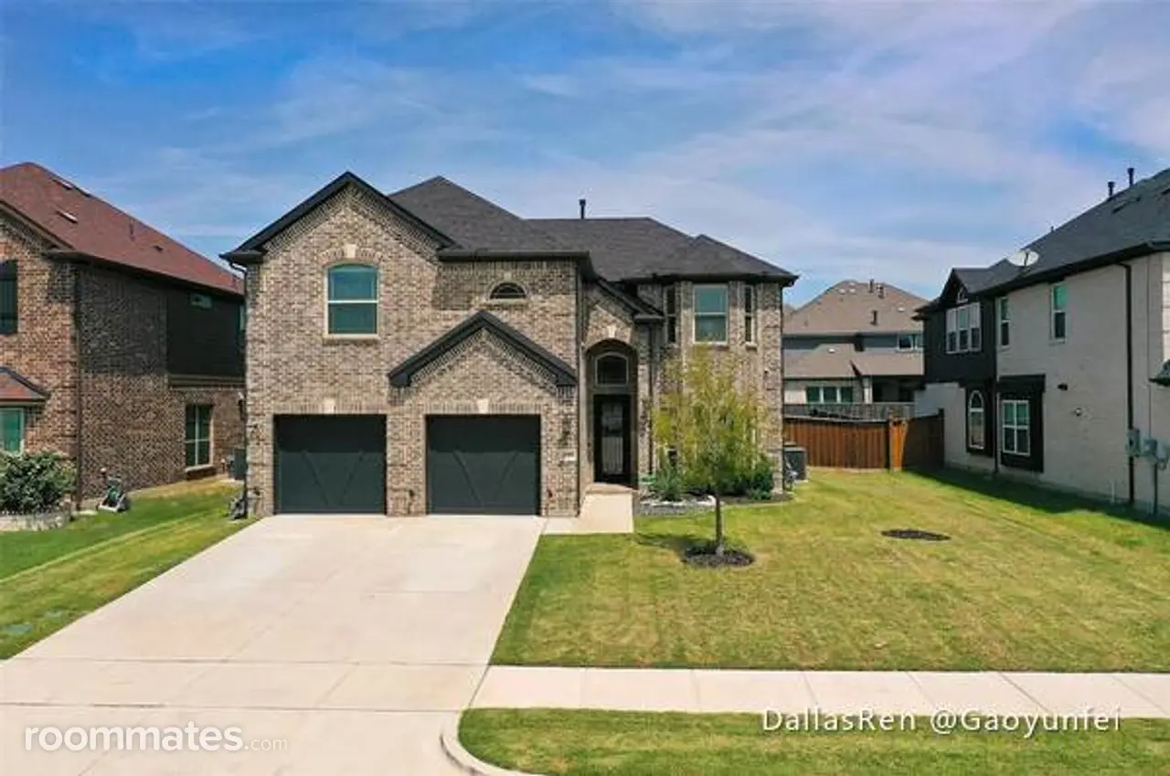 Profile photo 2 of 8