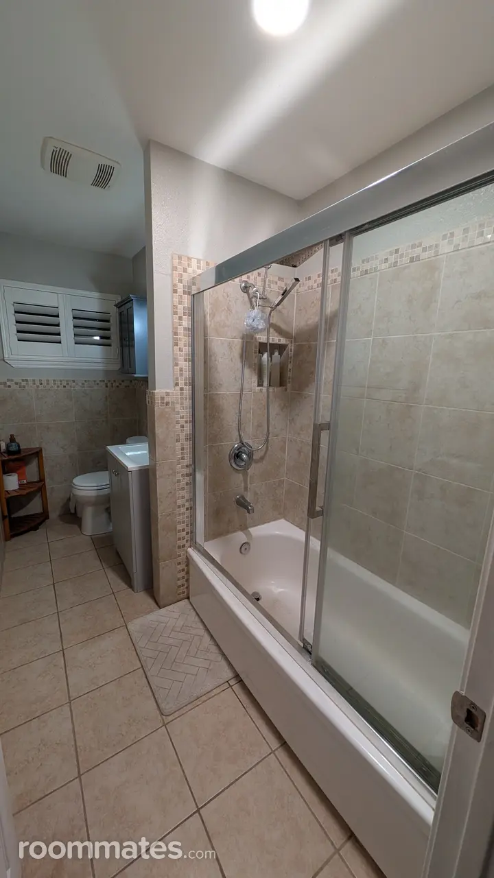 Profile photo 3 of 4