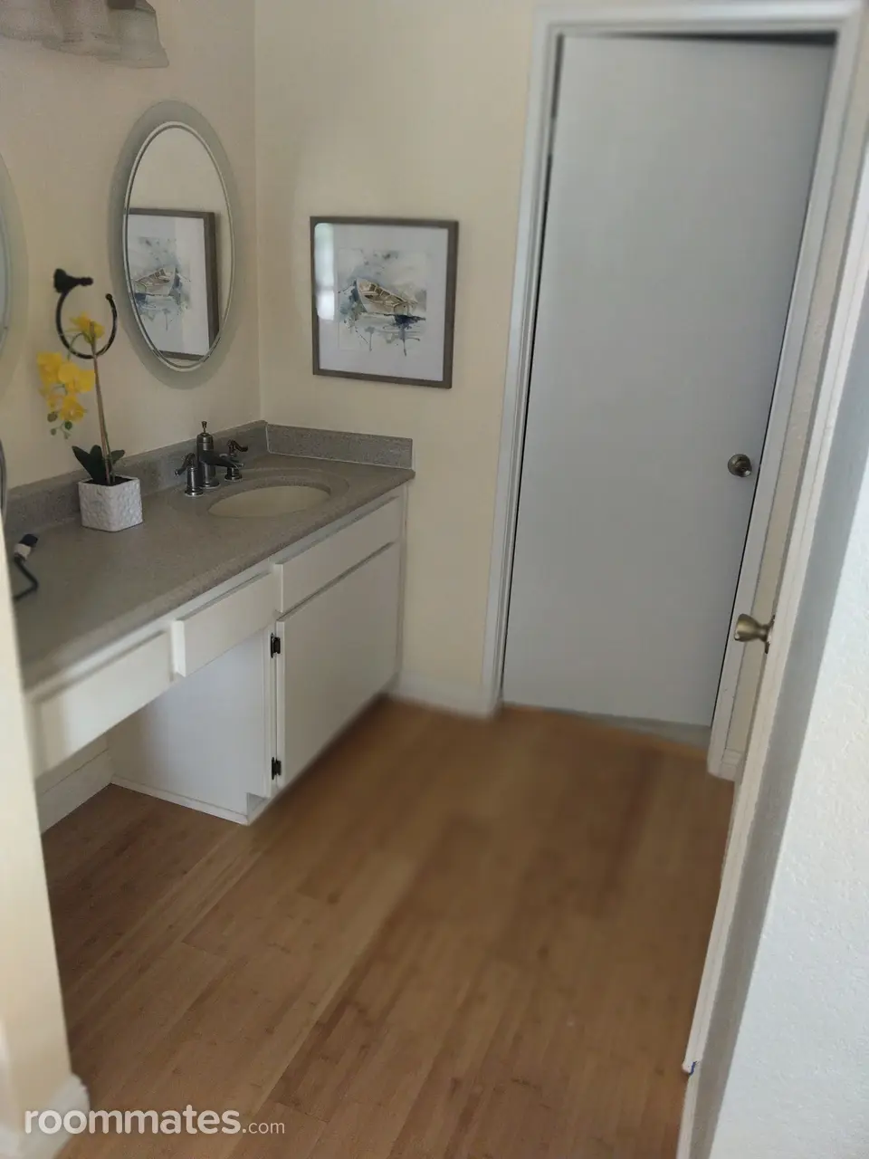 Profile photo 4 of 5