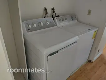 Room for rent in Ventura, CA $1000, condo