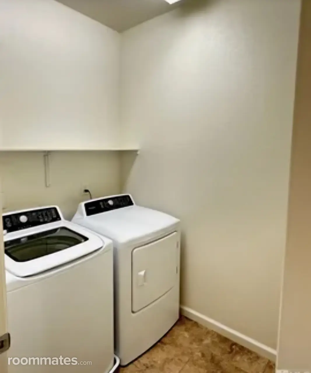 Profile photo 6 of 7