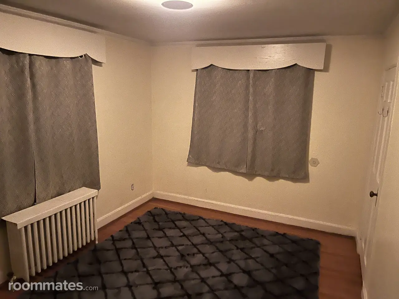 Profile photo 1 of 6