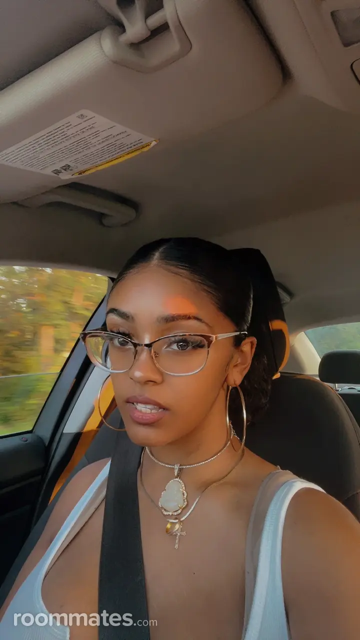 Profile photo 3 of 4