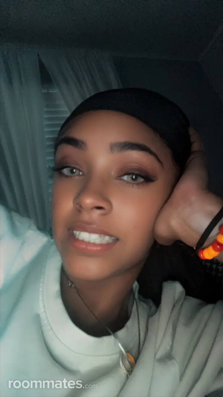 Profile photo 2 of 4