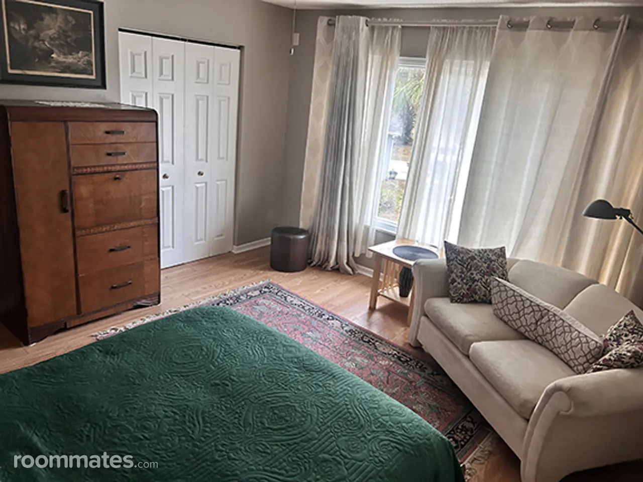 Profile photo 4 of 4