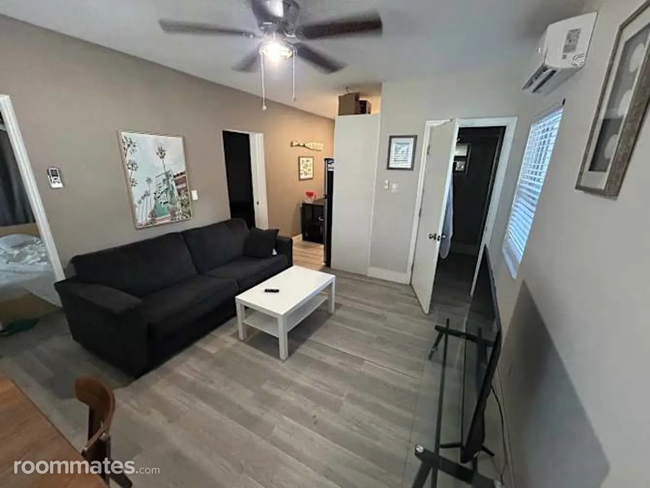 Profile photo 1 of 11