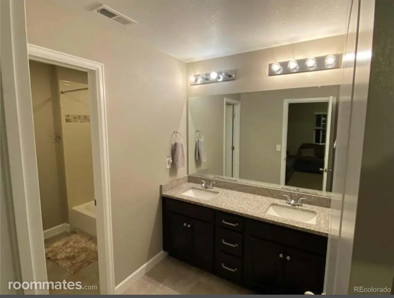 Profile photo 4 of 7