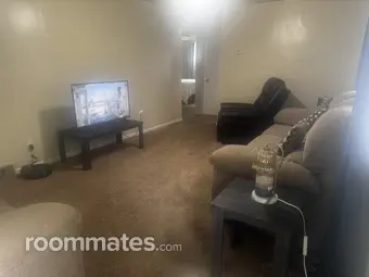 Room for rent in Penn Hills, PA $800, house