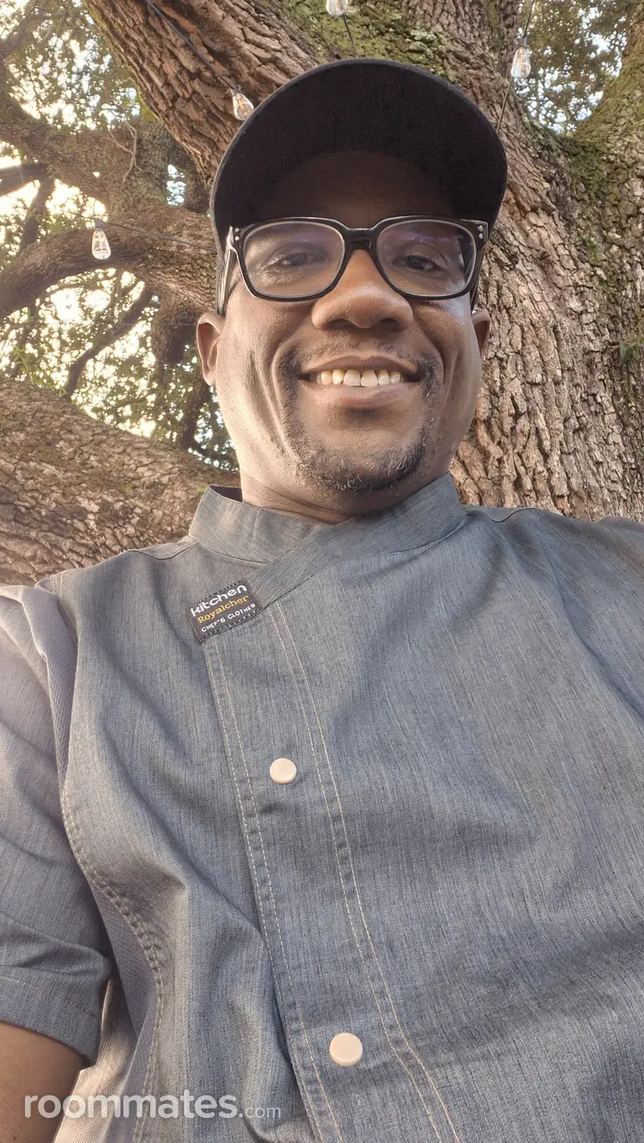 Profile photo 1 of 1