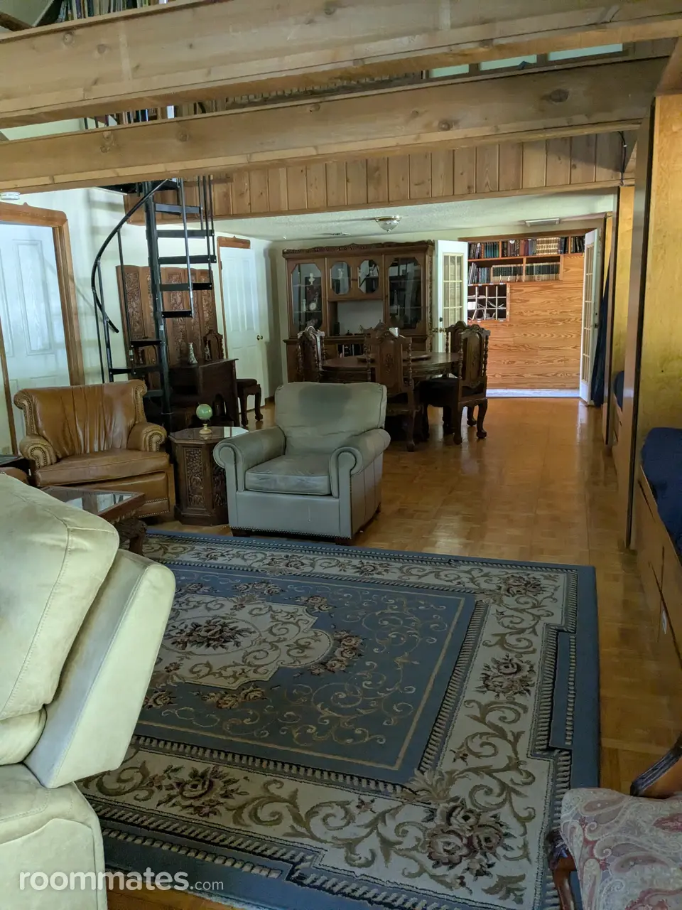 Profile photo 4 of 18