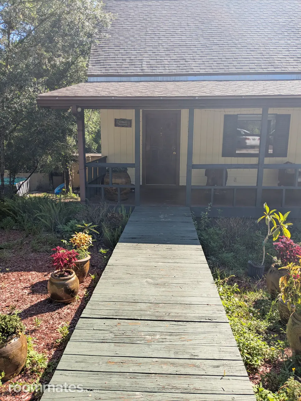 Profile photo 7 of 18