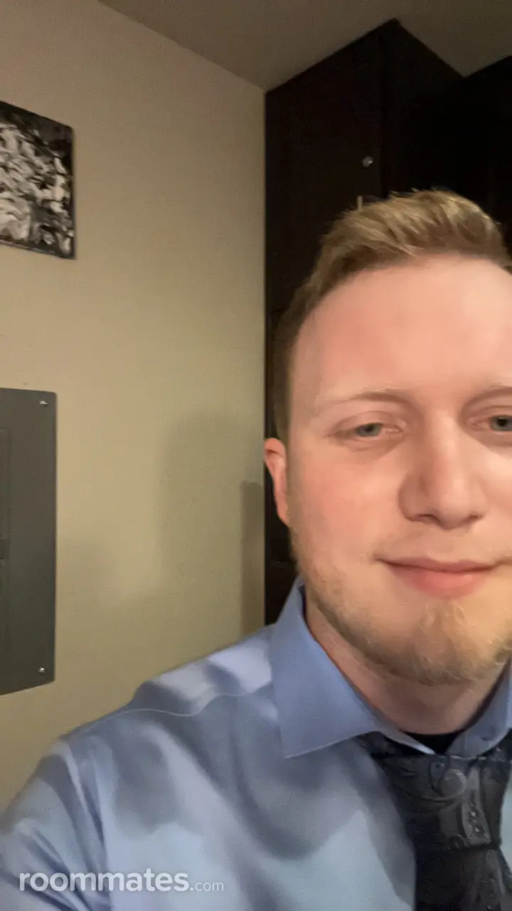 Profile photo 4 of 4