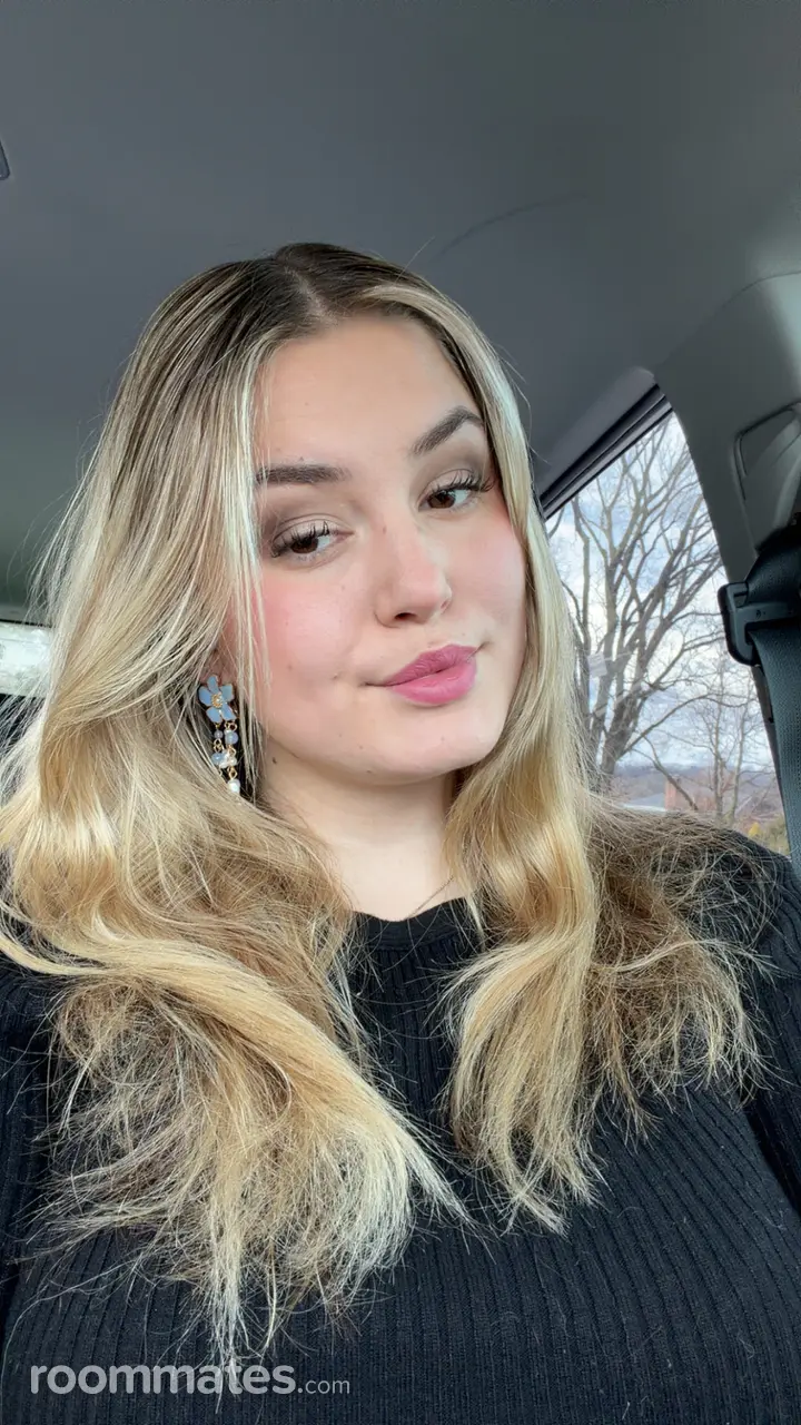 Profile photo 1 of 3