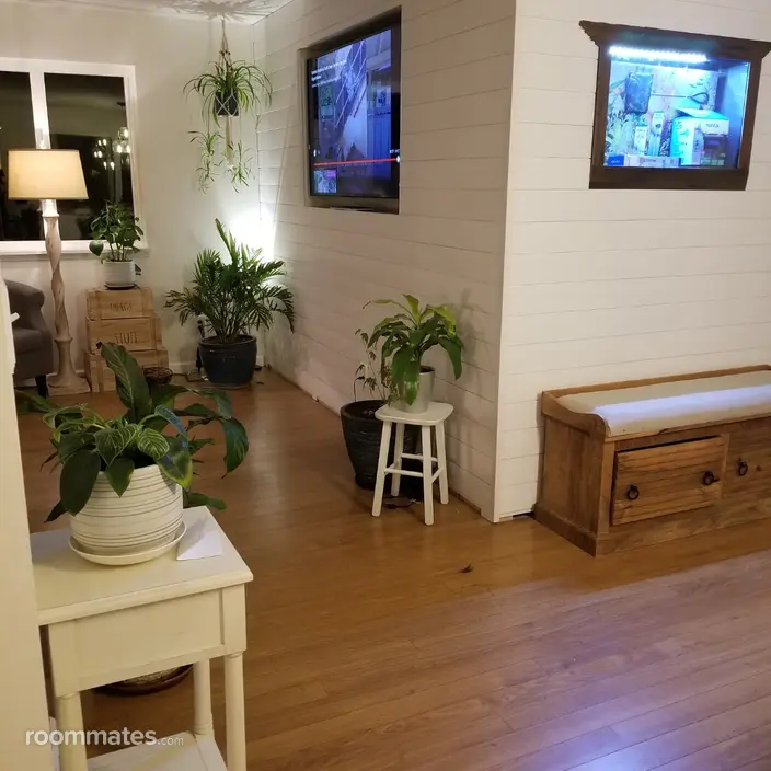 Room for rent in Yelm, WA $860, house