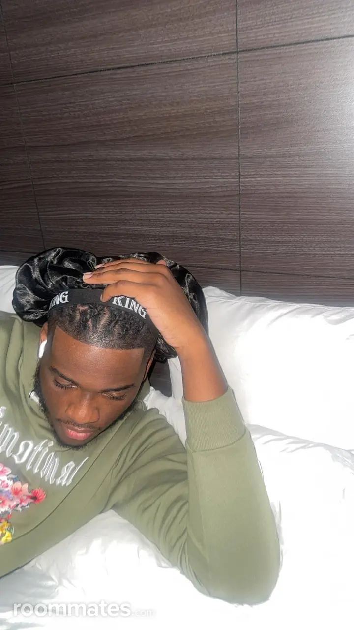 Profile photo 6 of 10