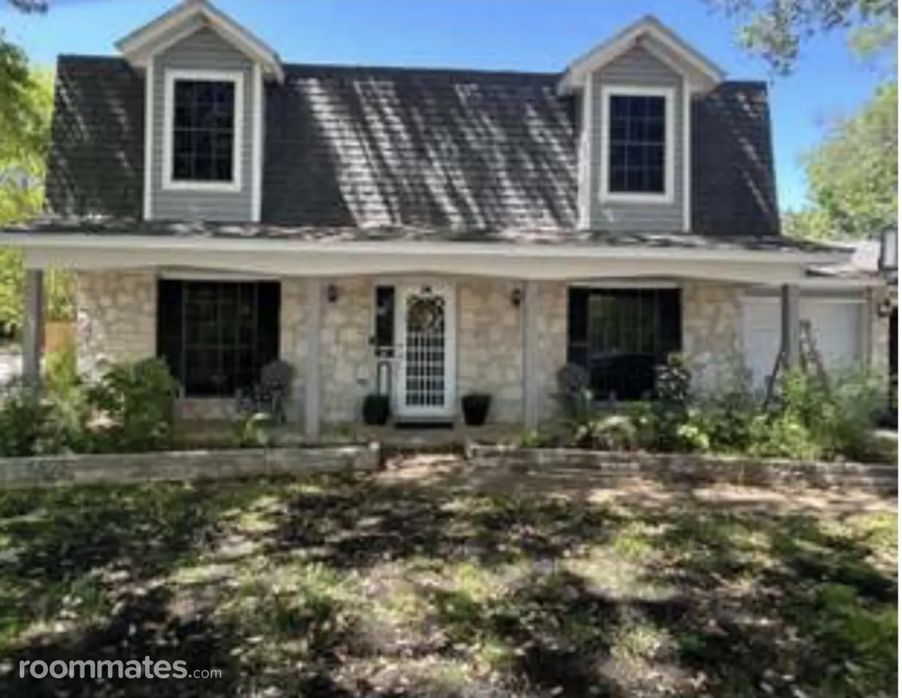 Profile photo 7 of 11