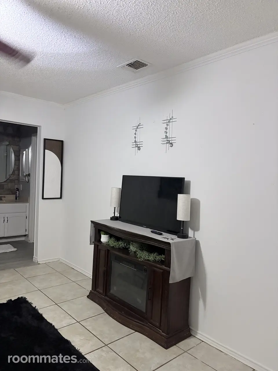 Profile photo 3 of 11