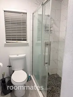 Room for rent in San Antonio, TX $900, house