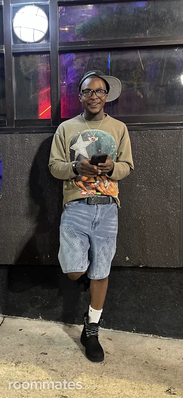 Profile photo 11 of 11