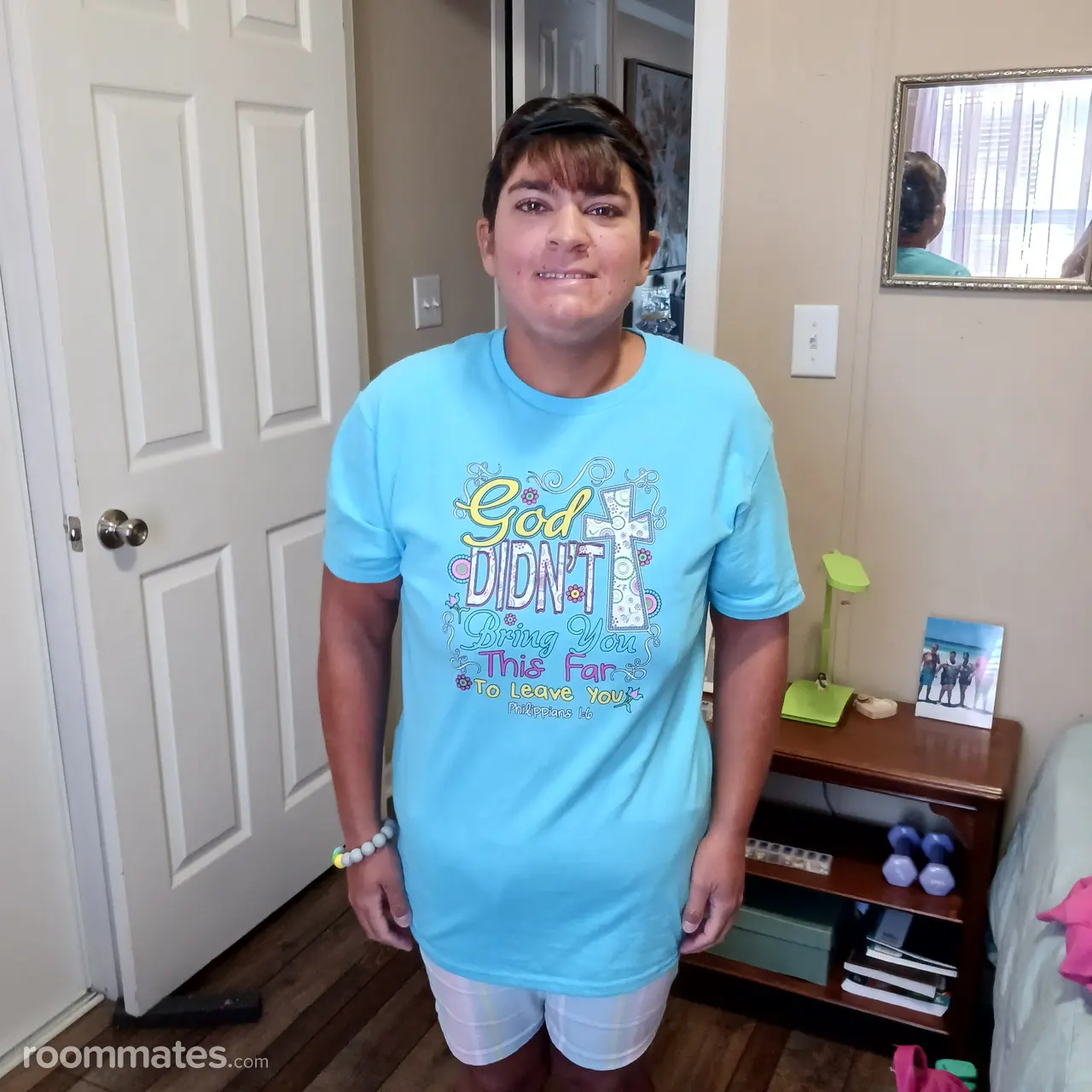 Profile photo 4 of 4