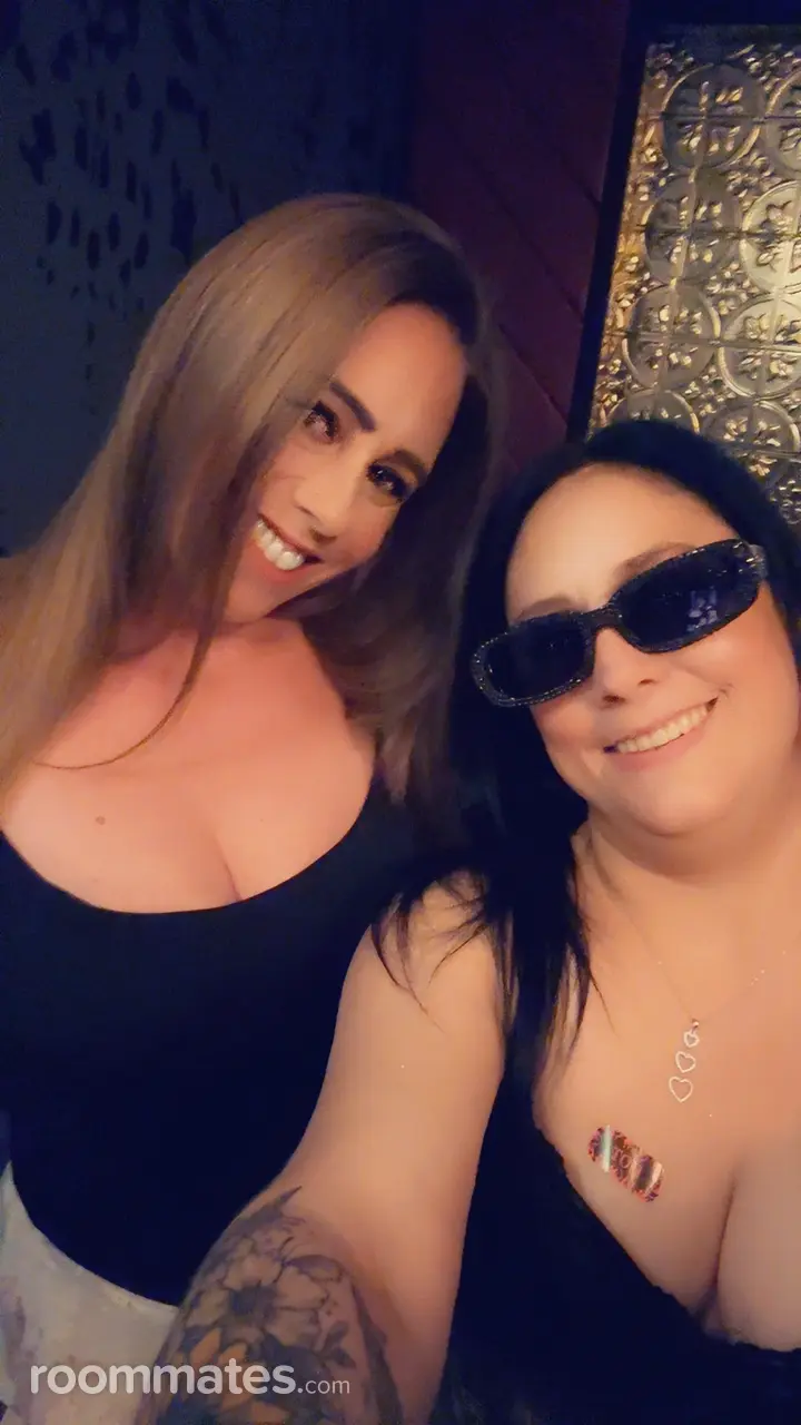 Profile photo 3 of 4