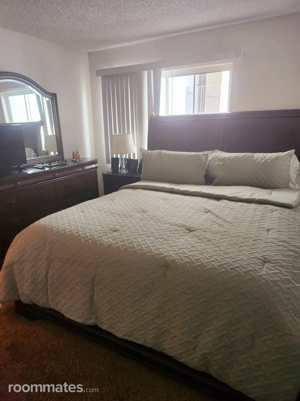 Profile photo 2 of 4