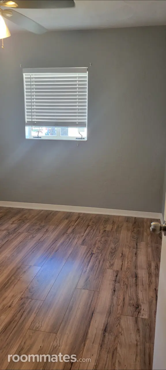 Profile photo 8 of 10