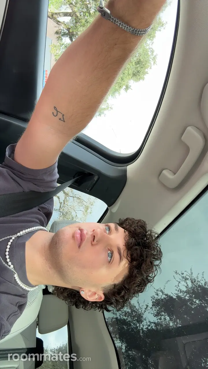 Profile photo 15 of 16