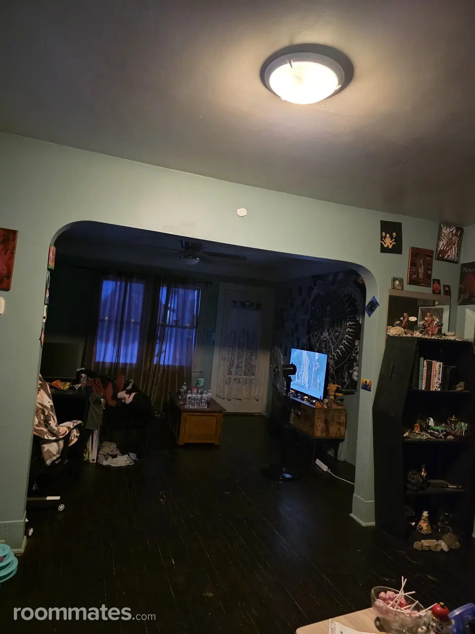 Profile photo 6 of 10