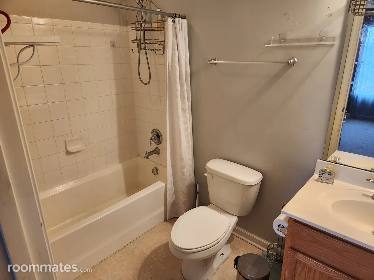 Profile photo 4 of 9