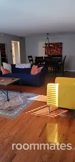 Room for rent in Cincinnati, OH $600, condo