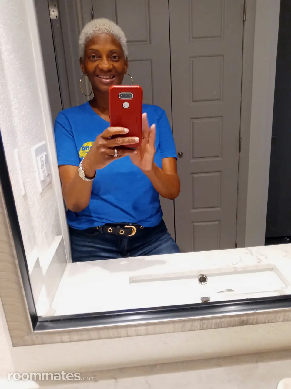 Profile photo 3 of 4