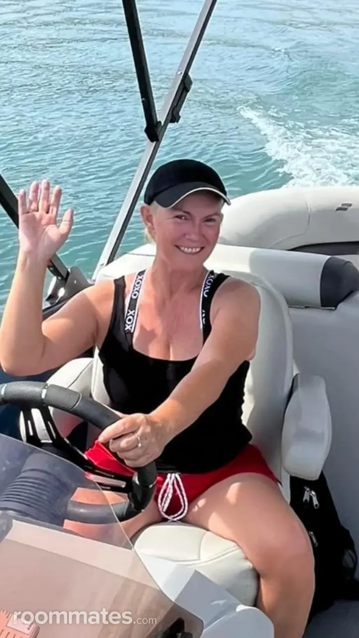 Profile photo 4 of 7