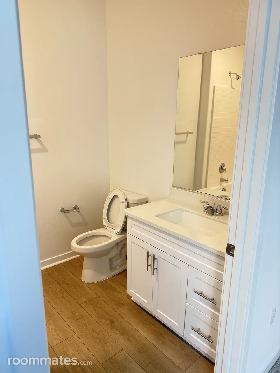 Profile photo 4 of 11