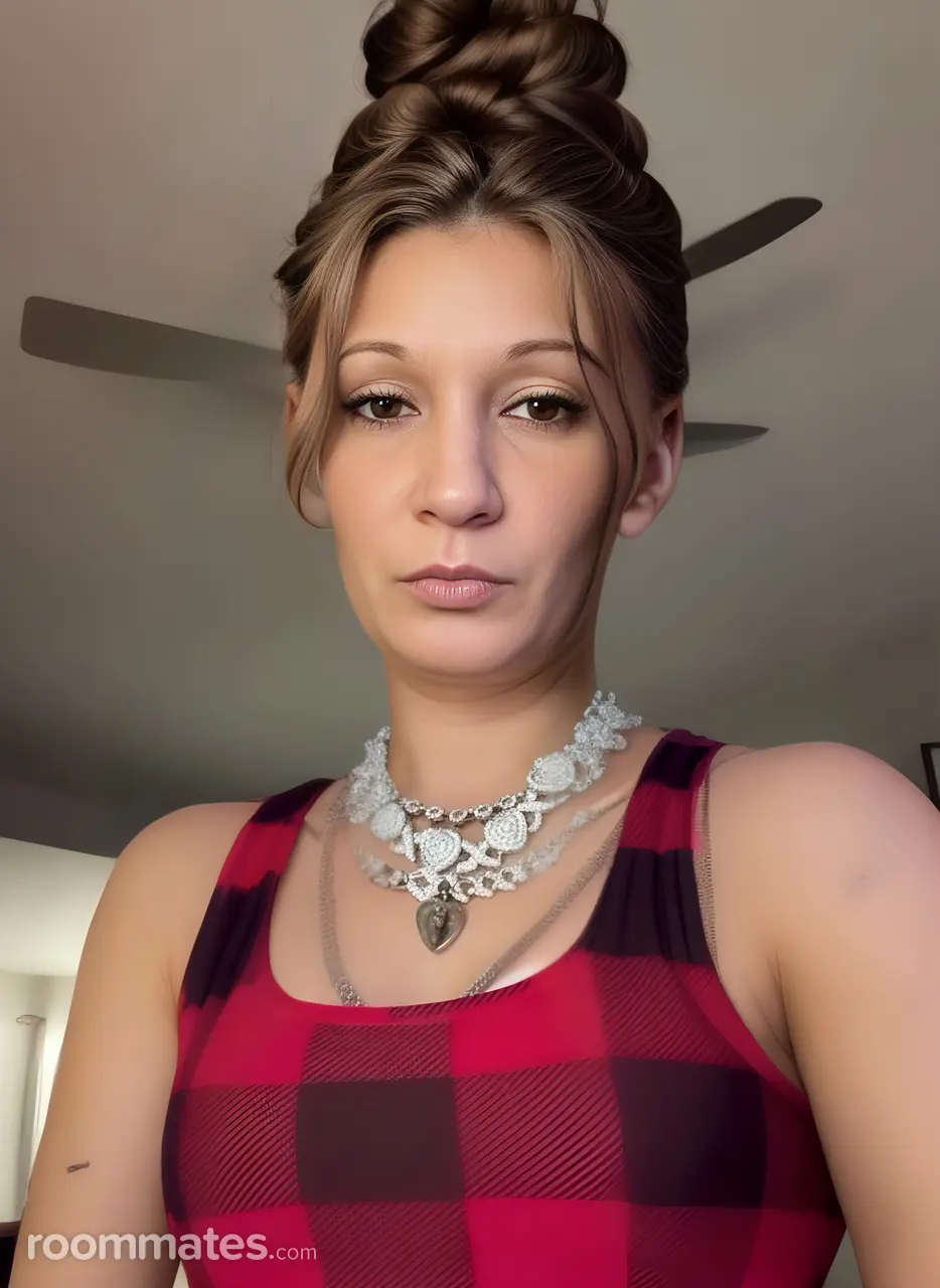 Profile photo 1 of 3