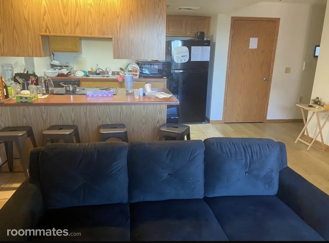 Profile photo 4 of 11