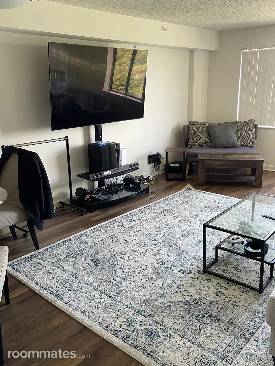 Profile photo 3 of 4