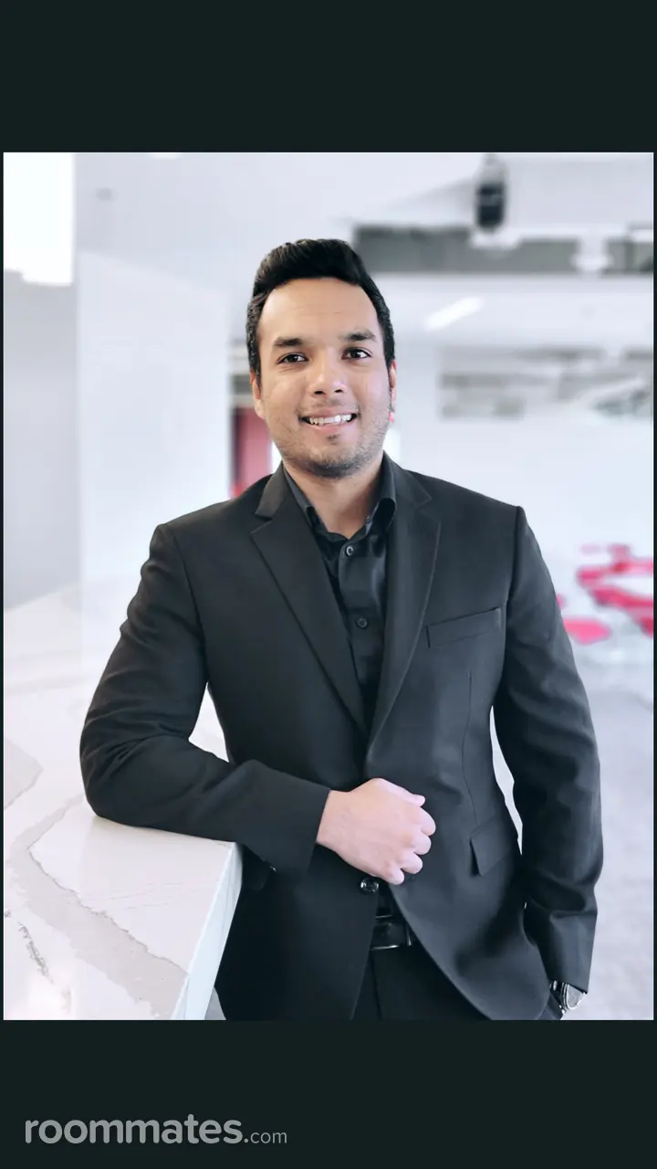 Profile photo 4 of 4