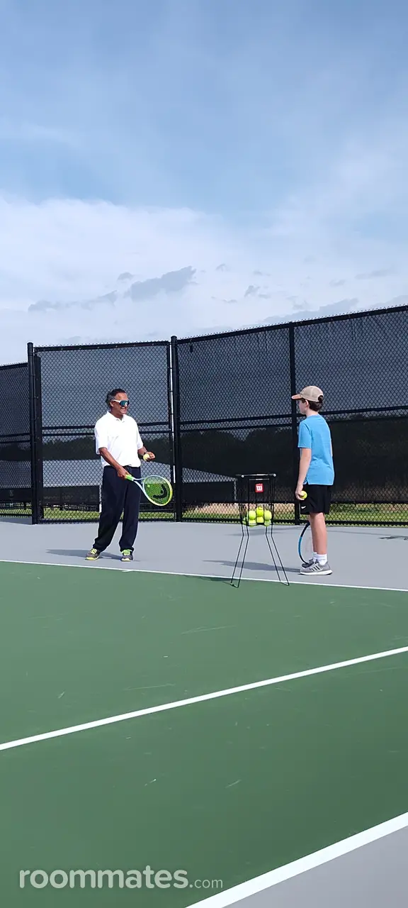 Profile photo 4 of 8