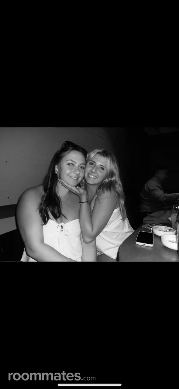 Profile photo 6 of 8