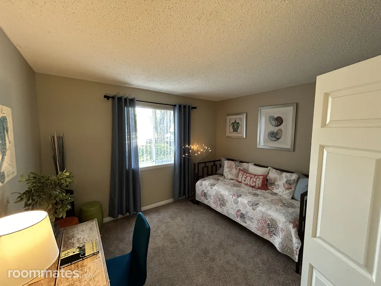 Profile photo 1 of 6