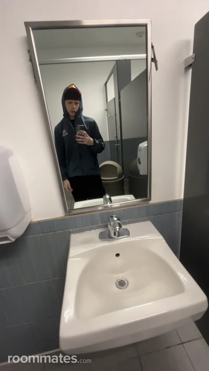 Profile photo 1 of 1