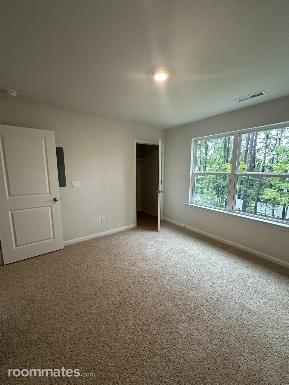 Profile photo 8 of 12