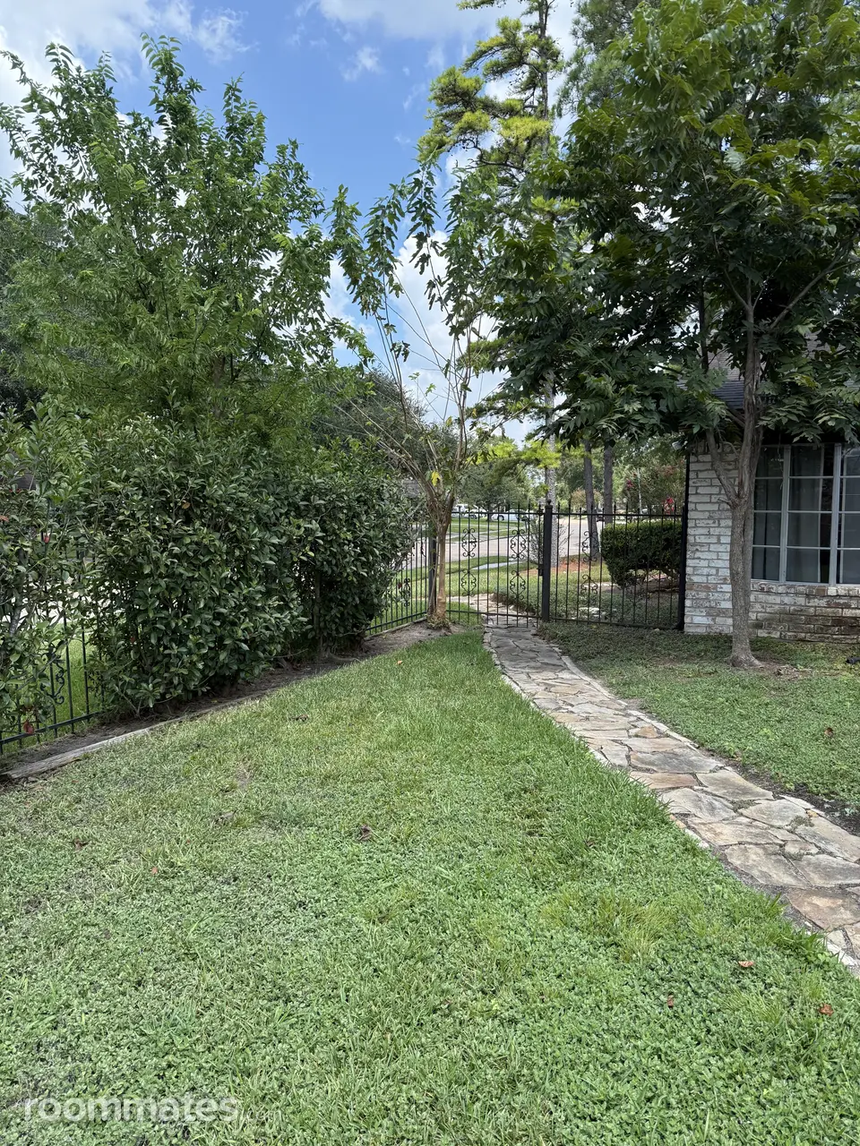 Profile photo 9 of 10