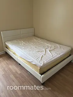 Room for rent in Raleigh, NC $800, townhouse