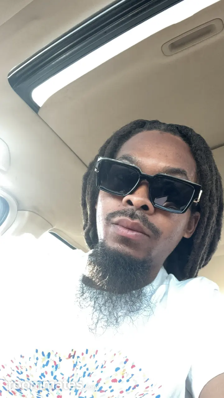 Profile photo 1 of 1