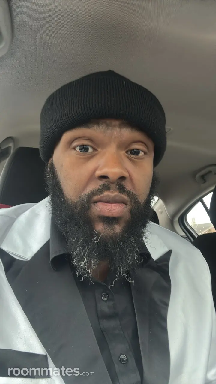 Profile photo 1 of 1